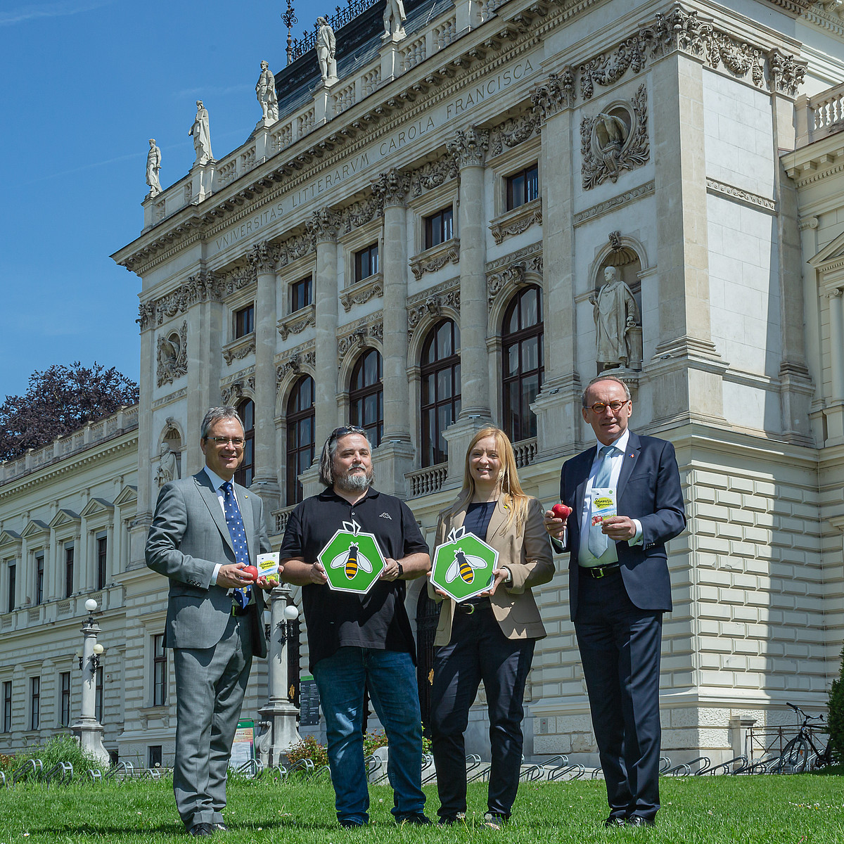 BioBienenApfel - Universität Graz